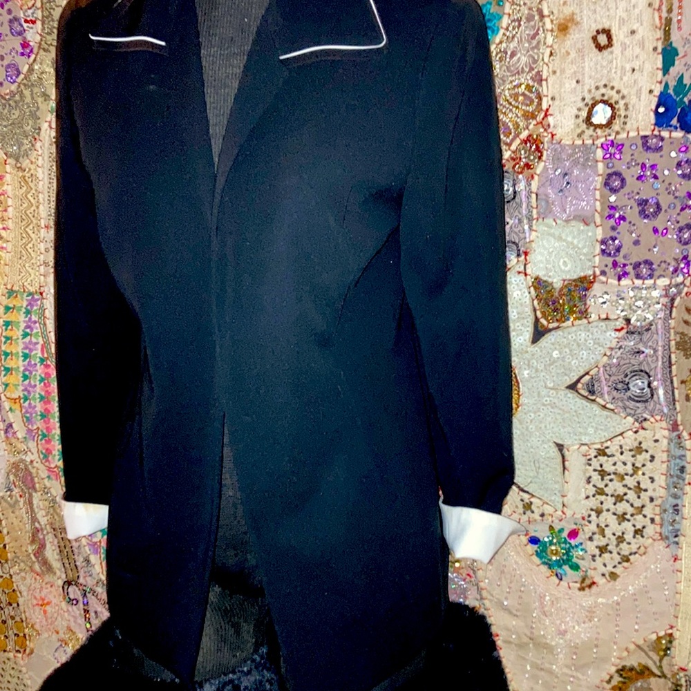 Solid Black Open Shell With White Under Collar 71… - image 3